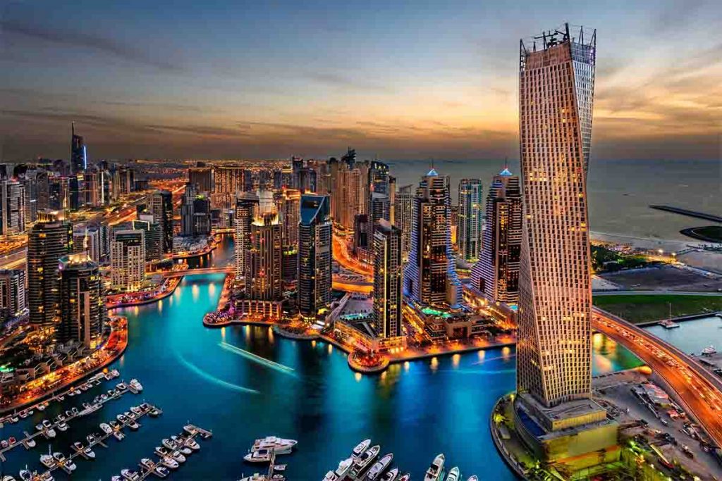 اشتغال به کار و استخدام در امارات متحده عربی