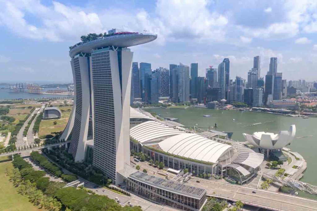 اشتغال به کار و استخدام در سنگاپور